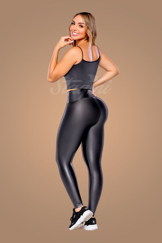 LEGGING NEGRO LEVANTA COLA IMITACIÓN CUERO SMI0080