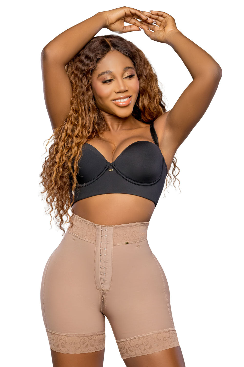 PANTY LA DIVA CON BROCHES Y LEVANTA GLÚTEOS SMI04028